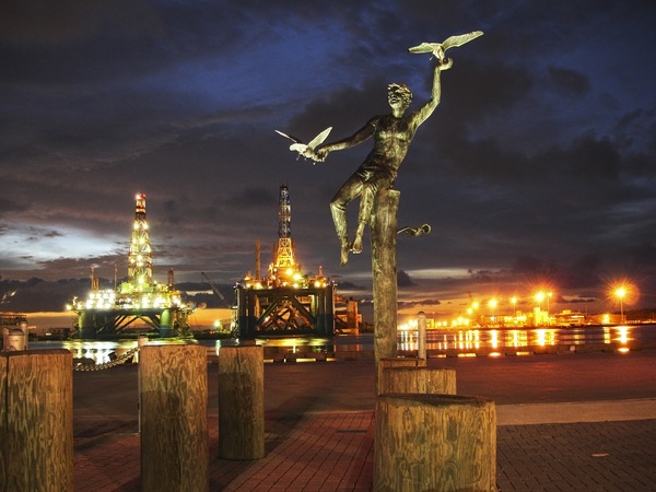 USGLS - Galveston - Pier 21 on Galveston Harbor - Galveston Convention & Visitors Bureau.jpg